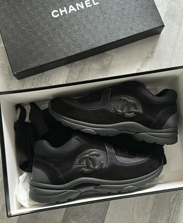 CHANEL RUNNER TRIPLE BLACK
